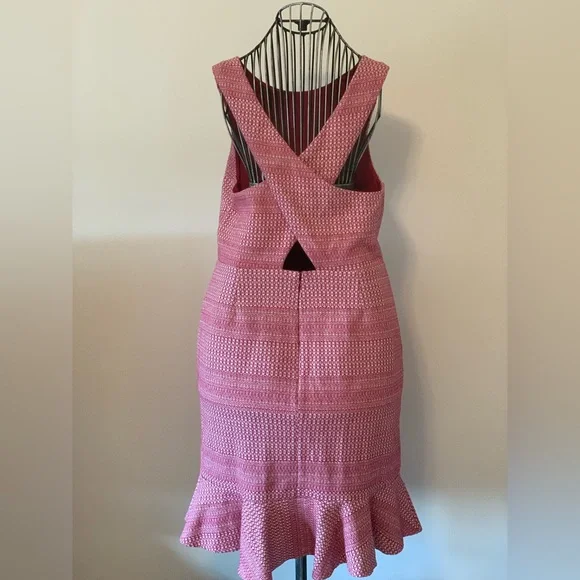 Banana Republic/Size 12 - Red/White Dress. Criss/Cross open back - - Picture 2 of 9